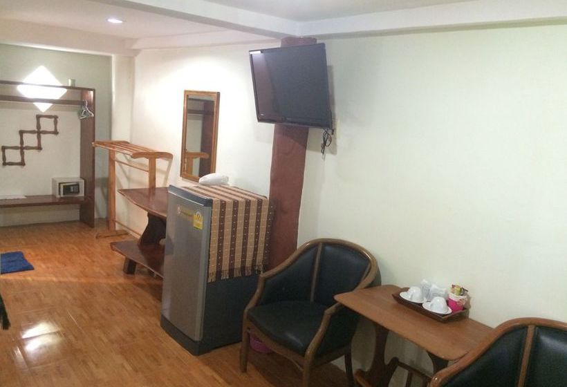 Hotel Naiyang Discovery Beach Resort 14