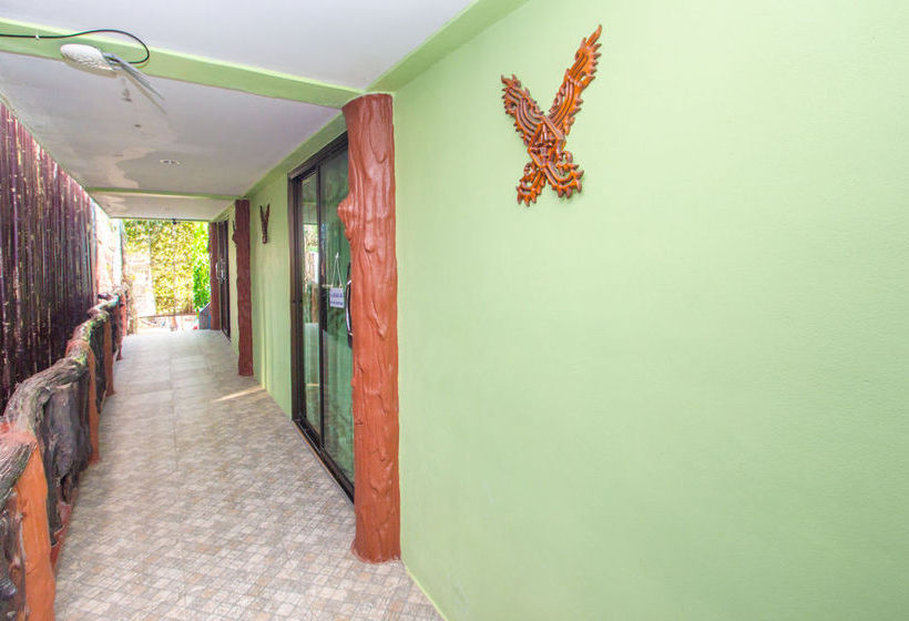 Hotel Naiyang Discovery Beach Resort 15