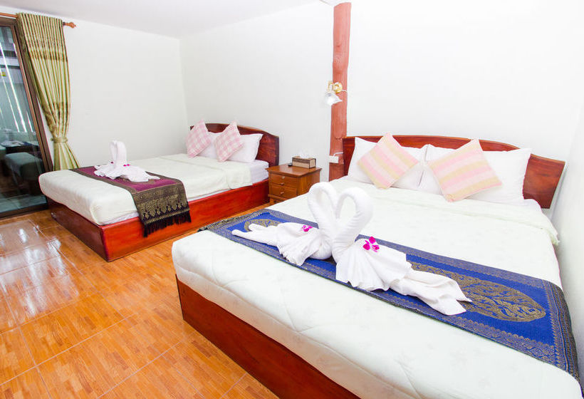 Hotel Naiyang Discovery Beach Resort 17