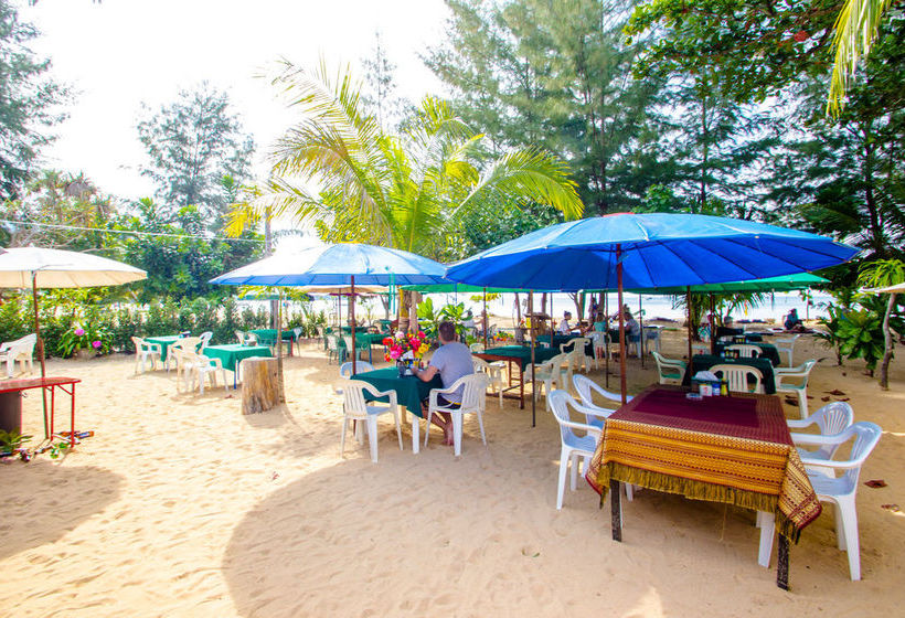 Hotel Naiyang Discovery Beach Resort 6