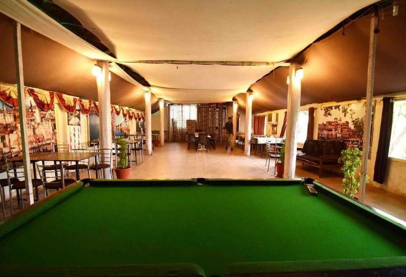 Hotel Oyo Rooms Crystal It Park Indore 16