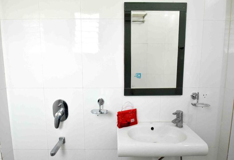 Hotel Oyo Rooms Crystal It Park Indore 18