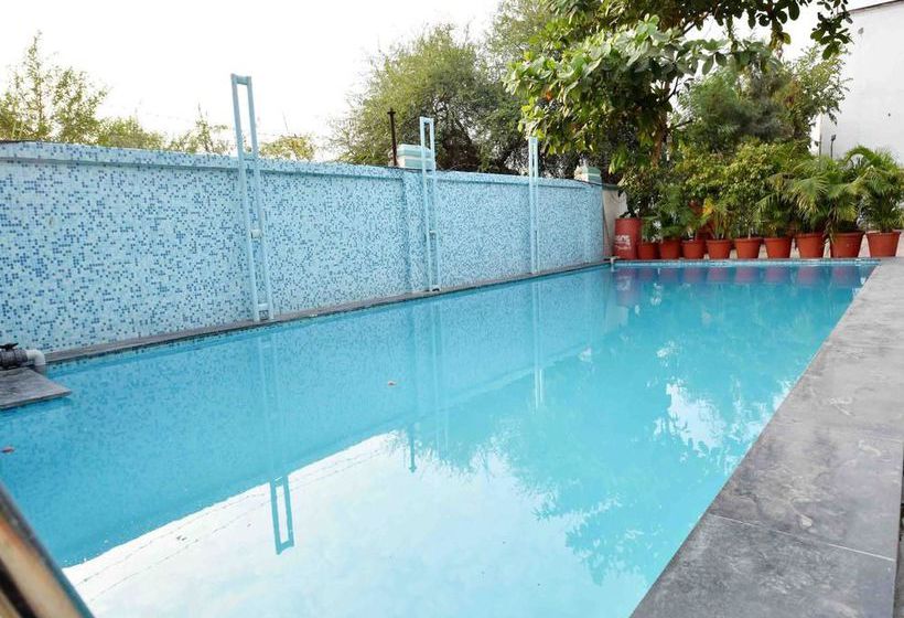 Hotel Oyo Rooms Crystal It Park Indore 6