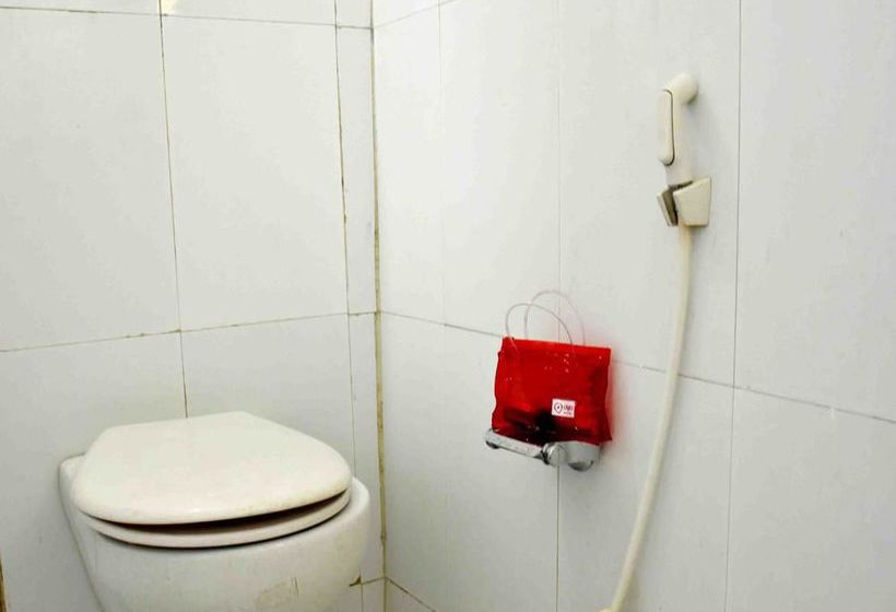 Hotel Oyo Rooms Crystal It Park Indore 7