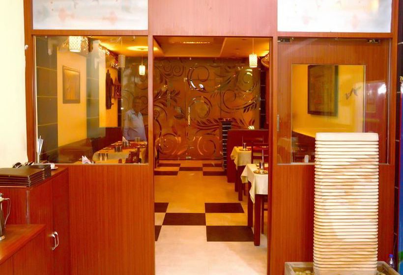 Hotel Oyo Rooms Kunhari 4