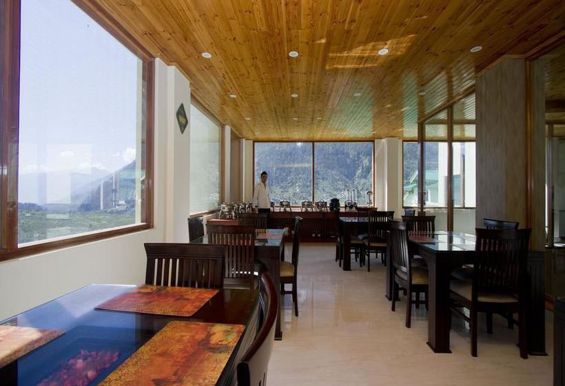 Hotel Oyo Premium Jagatsukh Valley 8