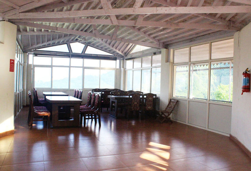 Hotel Oyo Rooms Kempty Falls Mussoorie Uttarakhand