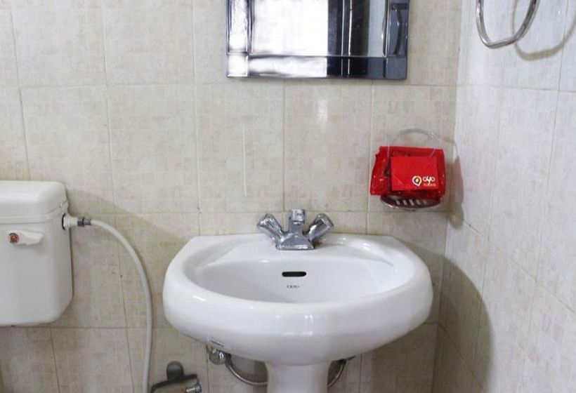 Hotel Oyo Rooms Kempty Falls Mussoorie 1