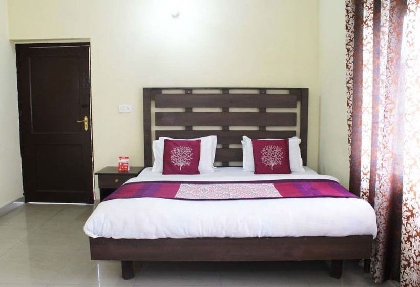 Hotel Oyo Rooms Kempty Falls Mussoorie 4