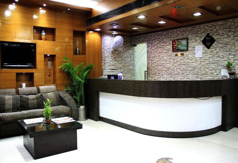 Hotel Oyo Premium Sector 14 Delhi Road Gurgaon 19