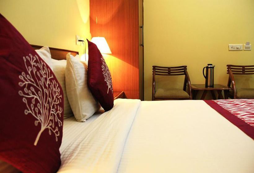 Hotel Oyo Premium Sector 14 Delhi Road Gurgaon 8