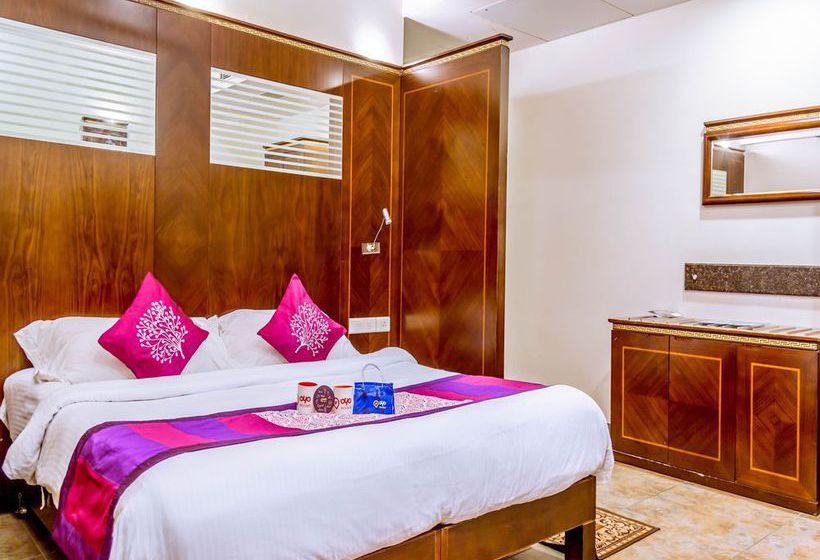 Hotel Oyo Premium Salipeta Fire Station 6