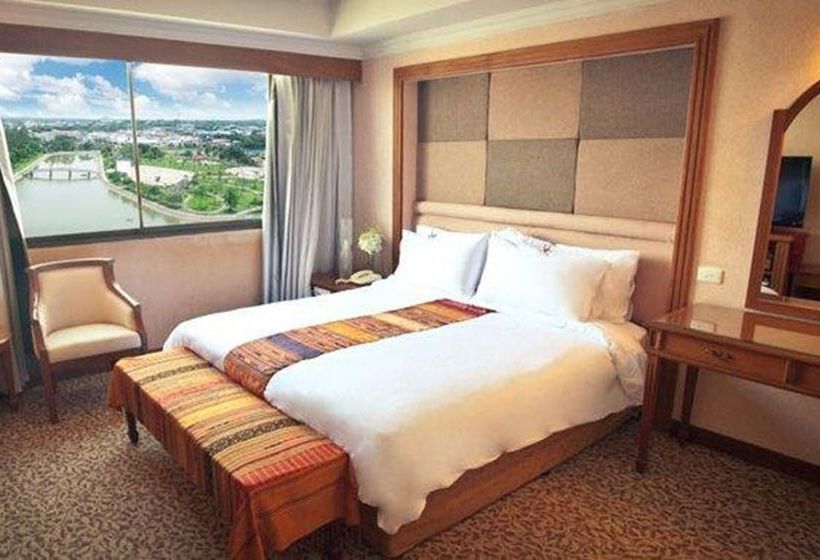 Hotel Ploy Palace 11