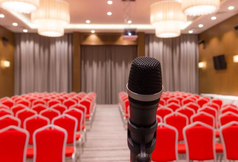 Hotel Ramada Plaza Voronezh City Centre 4