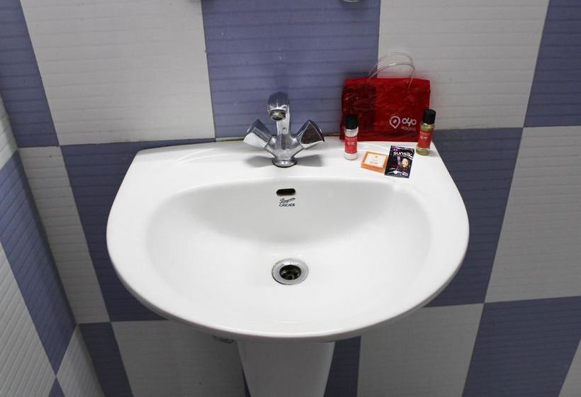 Hotel Oyo Rooms St Thomas School 4