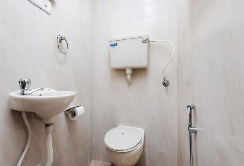 Hotel Oyo Rooms Andheri Station 2 7