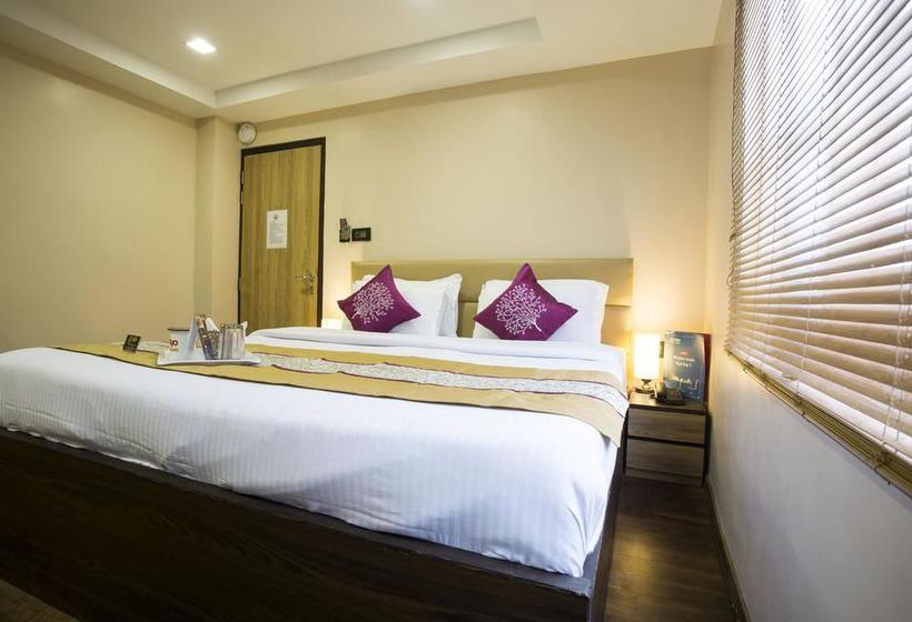 Hotel Oyo Premium Nam Nang Road 12