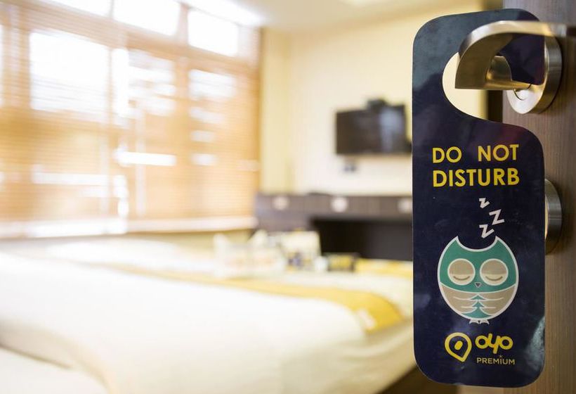 Hotel Oyo Premium Nam Nang Road 16