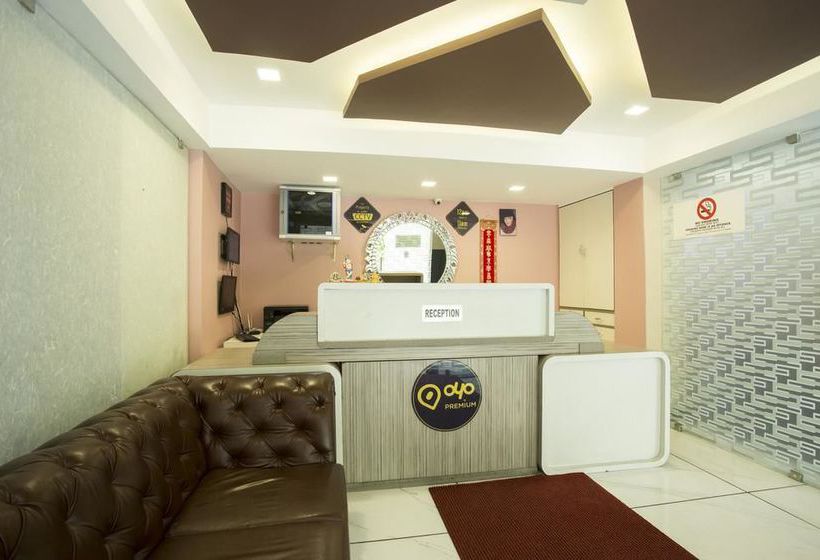 Hotel Oyo Premium Nam Nang Road 18