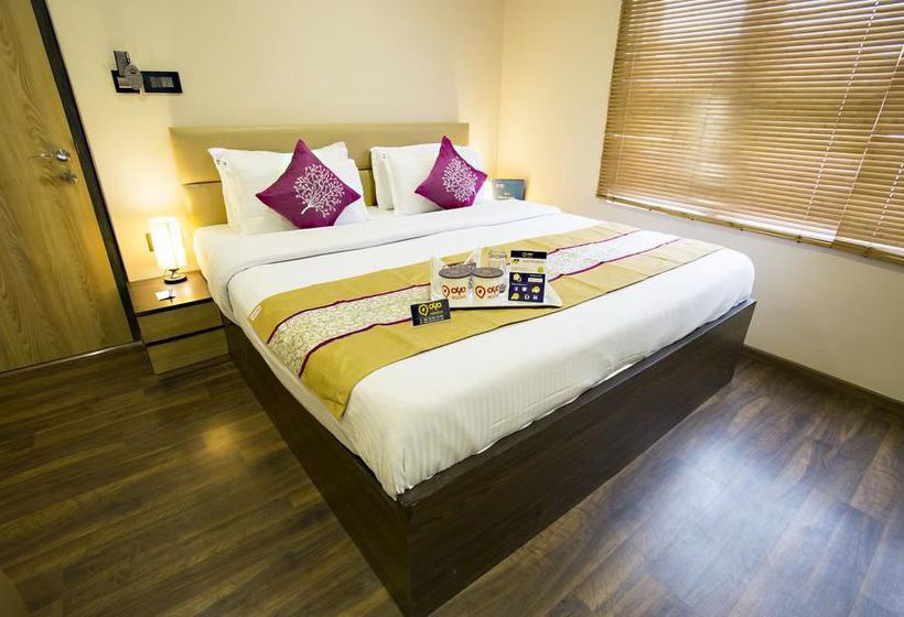 Hotel Oyo Premium Nam Nang Road 8