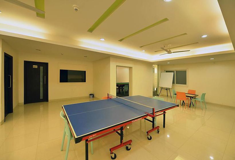 Hotel Oyo Premium Raheja Mindspace 12