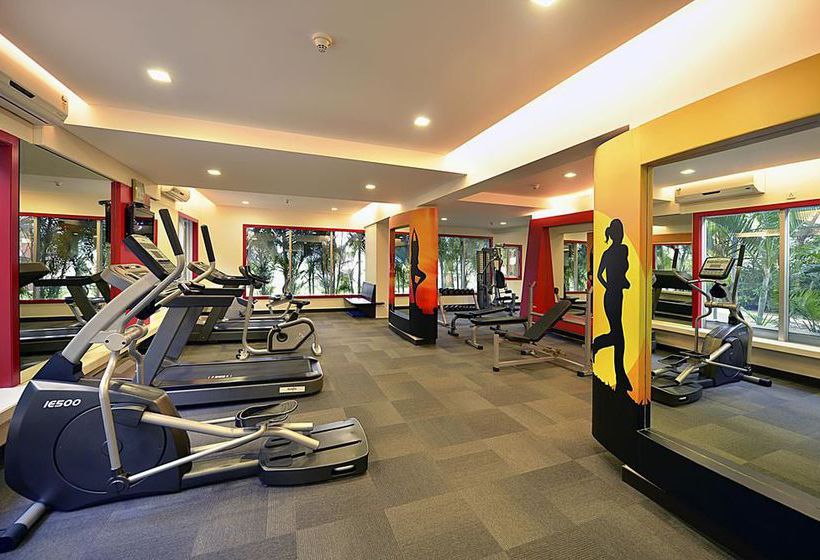 Hotel Oyo Premium Raheja Mindspace 14