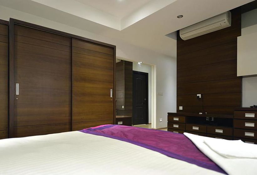 Hotel Oyo Premium Raheja Mindspace 8