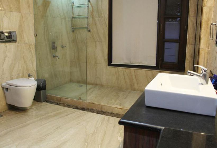 Hotel Oyo Premium Opp Huda Metro