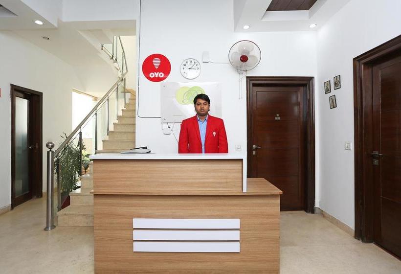Hotel OYO 10928 Krishna Kunj 3