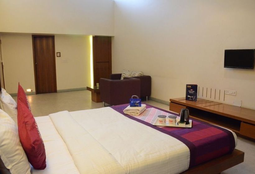 Hotel Oyo Premium Near Osho Ashram Koregaon Park 19