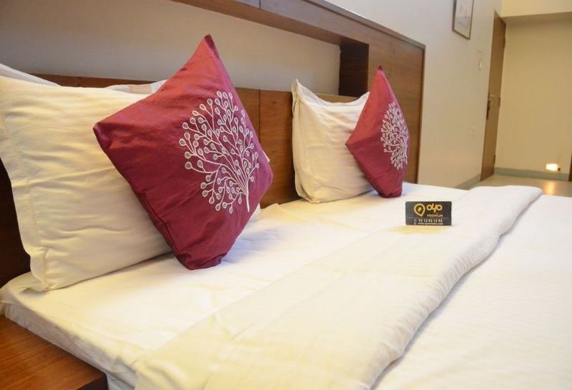Hotel Oyo Premium Near Osho Ashram Koregaon Park 7