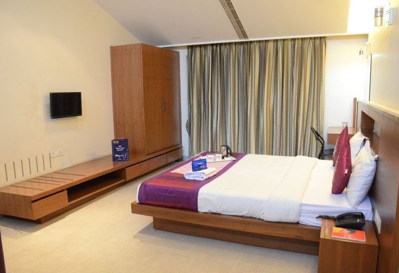 Hotel Oyo Premium Near Osho Ashram Koregaon Park 9