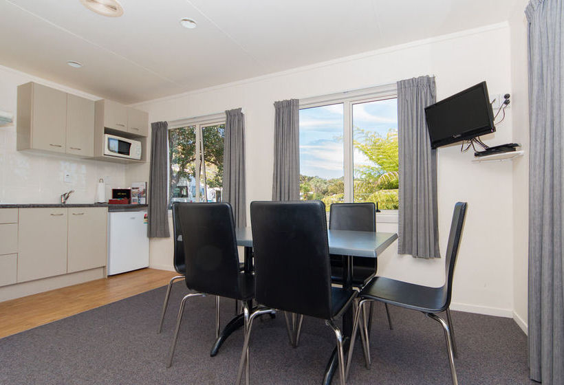 Hotel Russell Top 10 Holiday Park 12