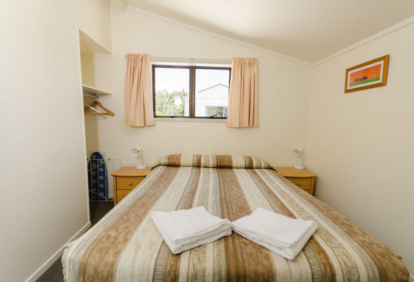 Hotel Russell Top 10 Holiday Park 16