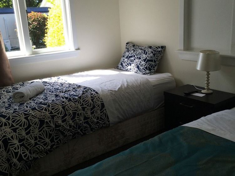 Water Lily Garden B&b 15