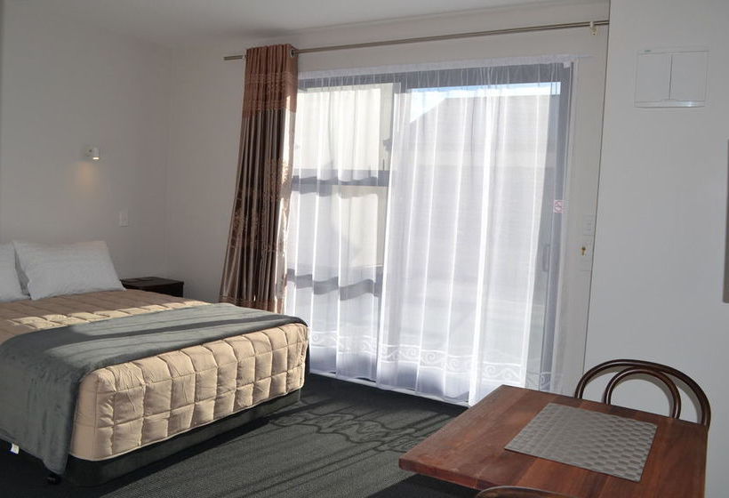 319 Addington Motel 11