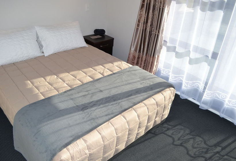 319 Addington Motel 9