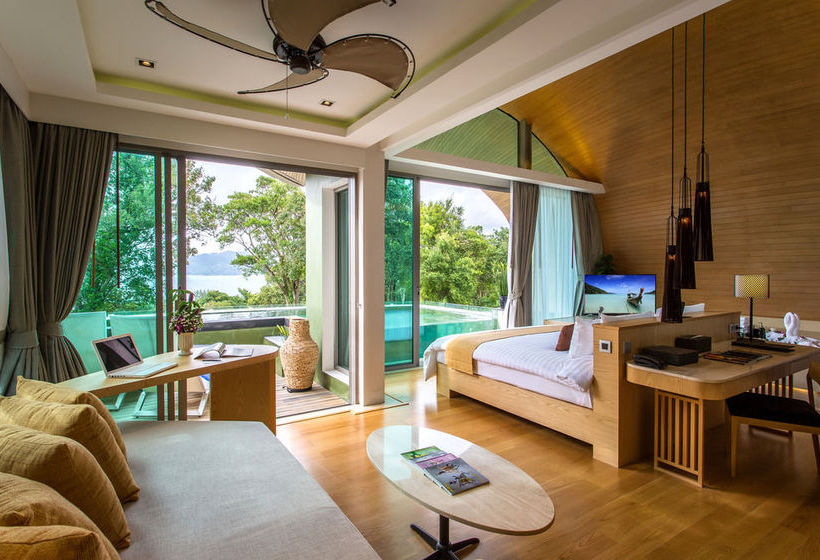 Hotel Crest Resort & Pool Villas 15