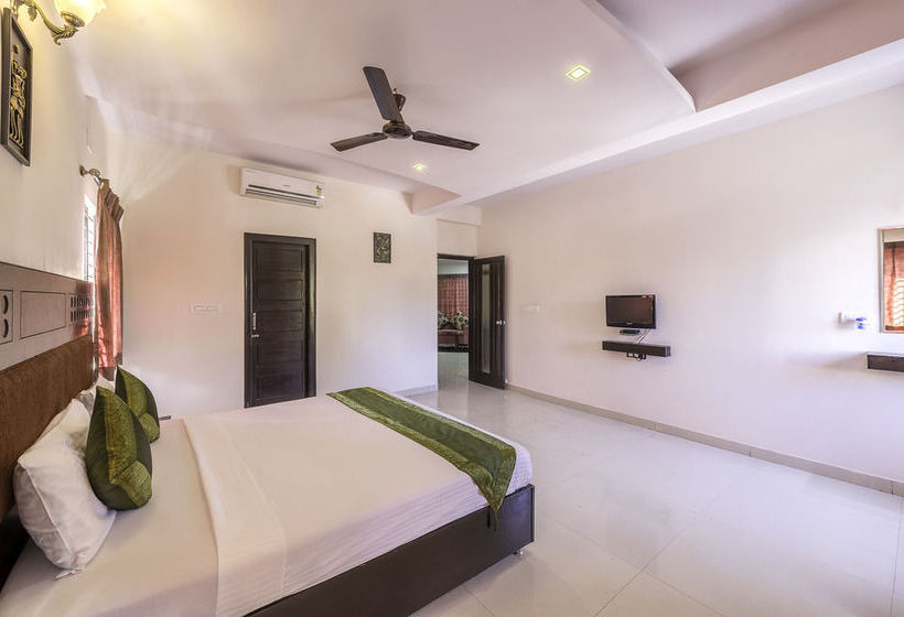 Hotel Treebo Sanctum Suites 5