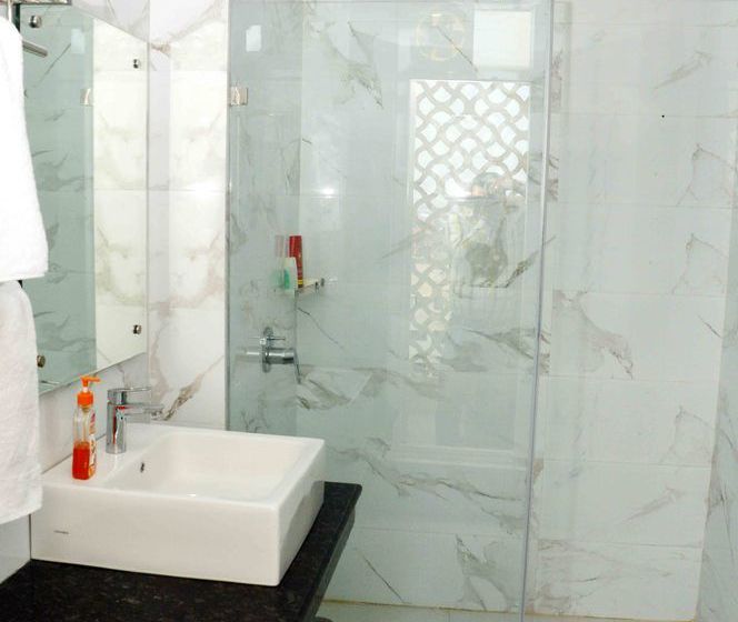 Laurent And Benon Service Apartments Lucknow 7