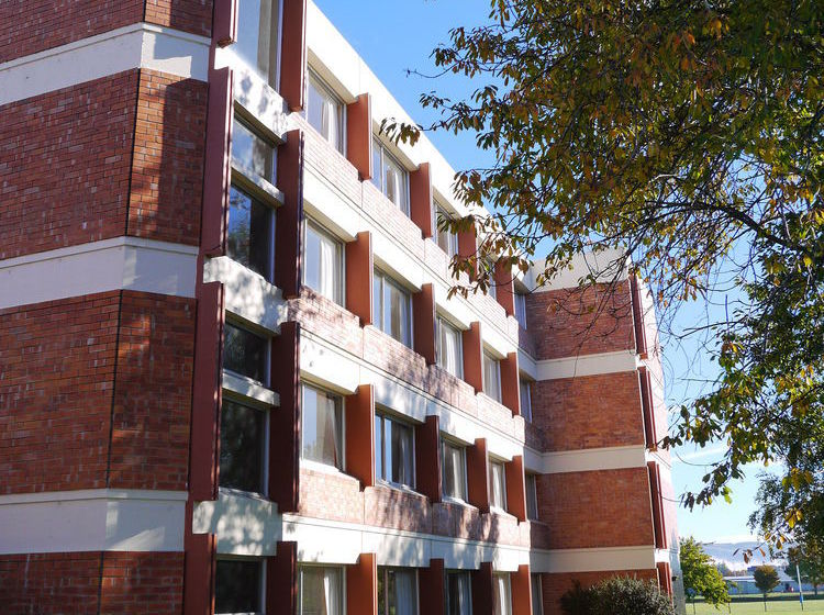 Hotel Burns Lodge At Holy Cross Centre 14