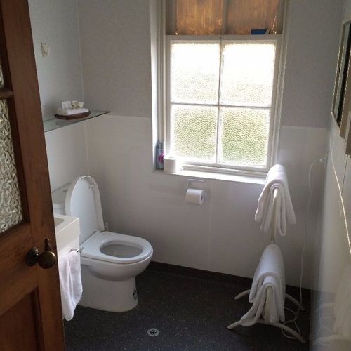 Hotel Burns Lodge At Holy Cross Centre 16