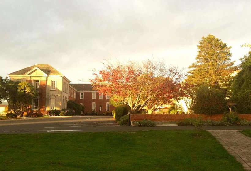 Hotel Burns Lodge At Holy Cross Centre 7