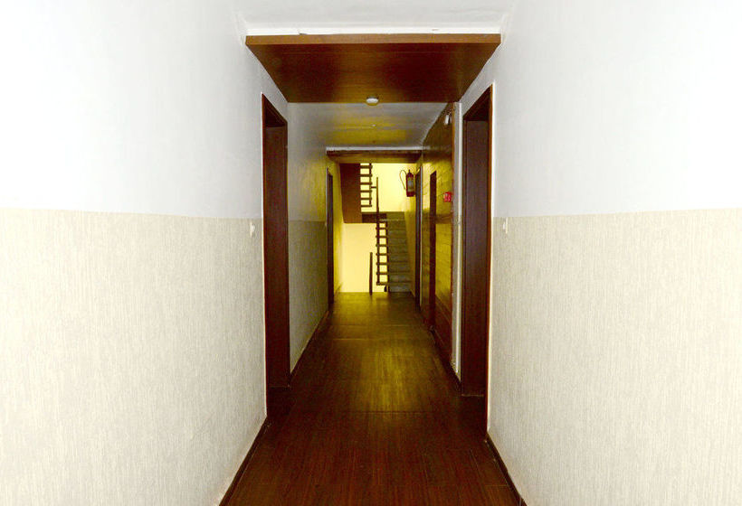 Hotel Oyo Rooms Sampatrao Colony Alkapuri 7