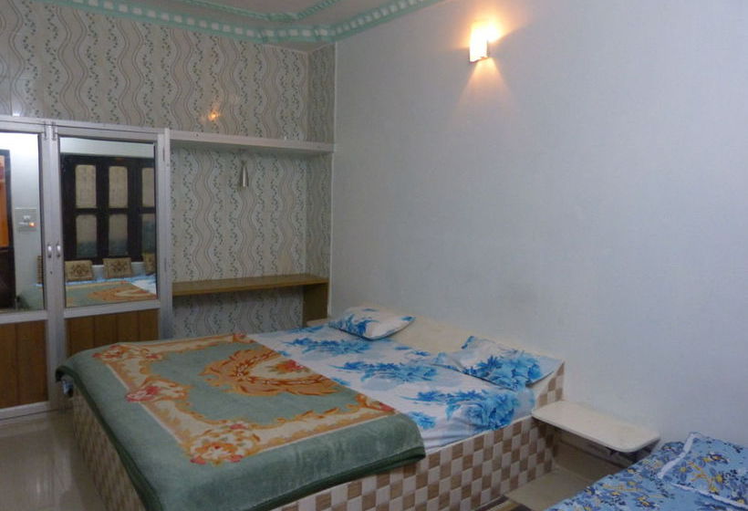 Hotel Shiv Shakti Guesthouse And Hostel 3