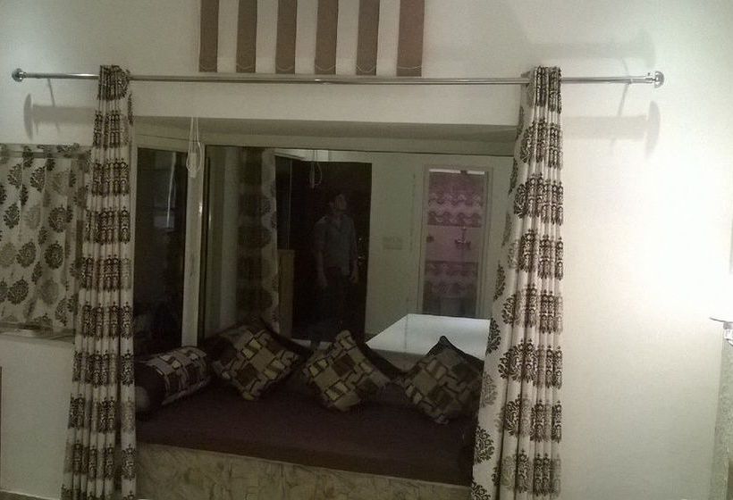 Hotel Shiv Shakti Guesthouse And Hostel 5