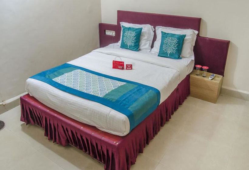 Hotel Oyo Rooms Calangute Newtons Market 10