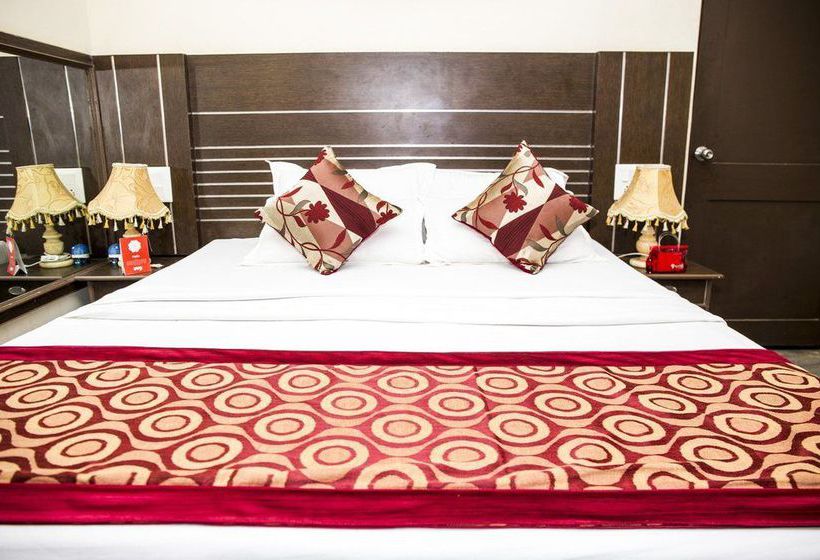 Hotel Oyo Rooms Kalinga Vihar 1