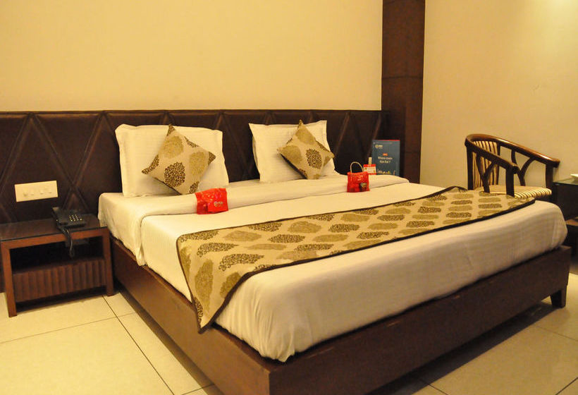 Hotel Oyo Rooms Bibi Wala Chowk 19