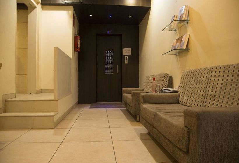 Hotel Oyo Rooms Athwa Gate Surat 18